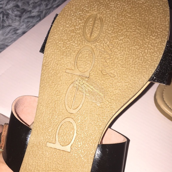Sandals - Picture 2 of 2